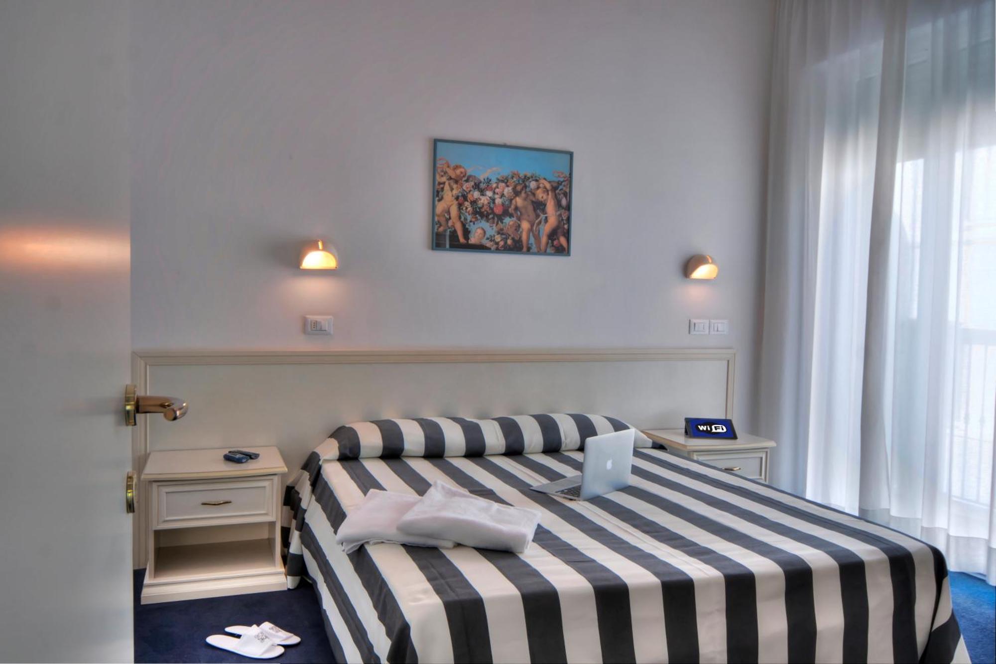 ريميني Residence Divina المظهر الخارجي الصورة